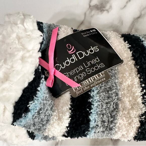 NWT Cuddl Duds Sherpa Lined Lounge Socks Blue Black Stripe Stocking Stuffer XMAS - Picture 6 of 7